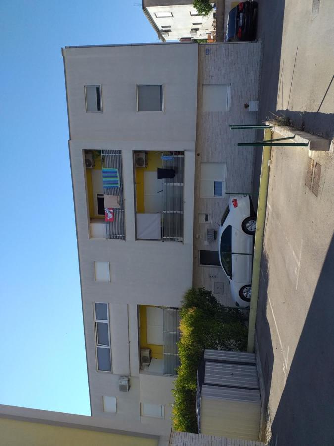 Apartments Zara Exterior photo